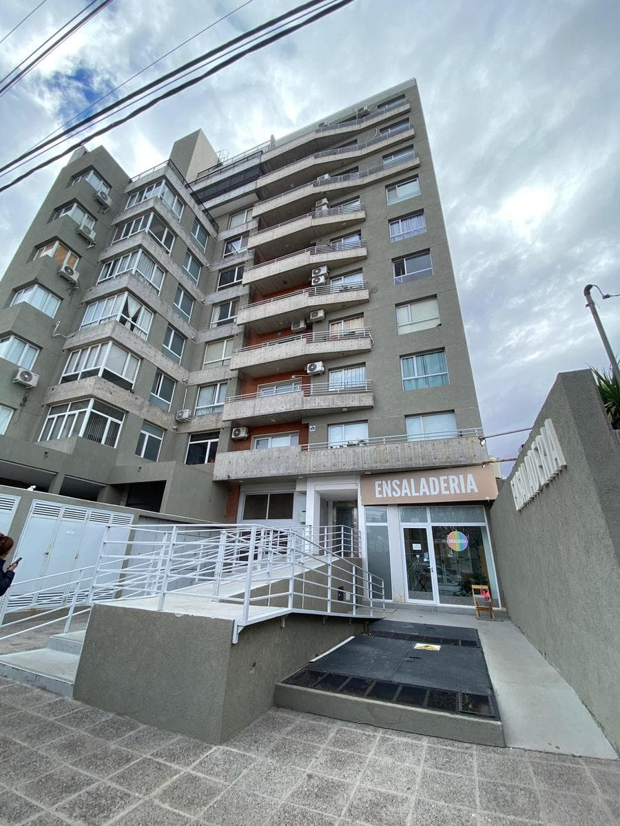 Alquiler Departamento 2 Dormitorios - Yrigoyen 934 - Cipolletti - Rio Negro - 1