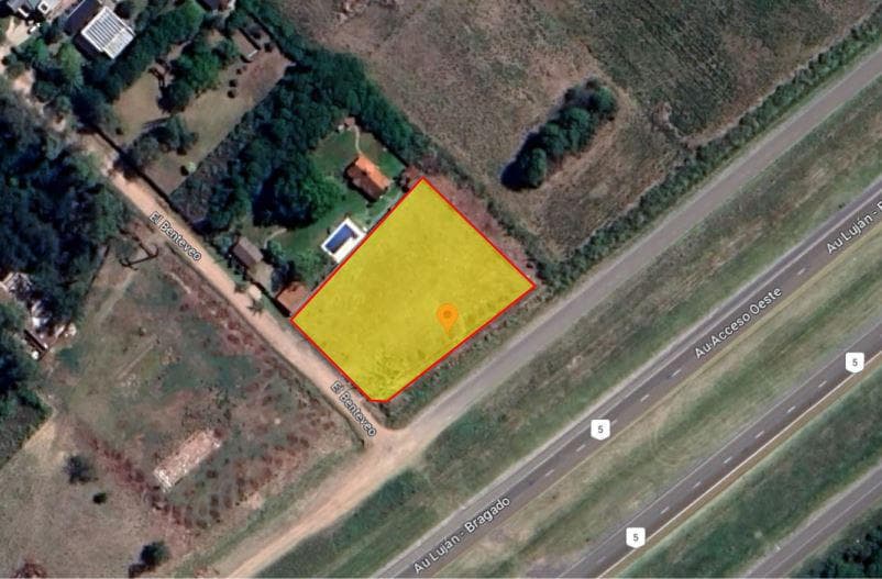 Fraccion Comercial 2377 m² con Frente Au. Lujan - Bragado - Lujan - 1