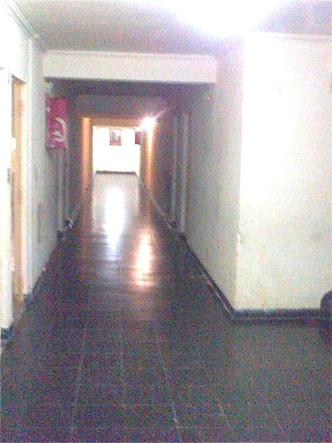 Oficina al frente . 2 ambientes . 35 m2. Con baño y kichinette - 1