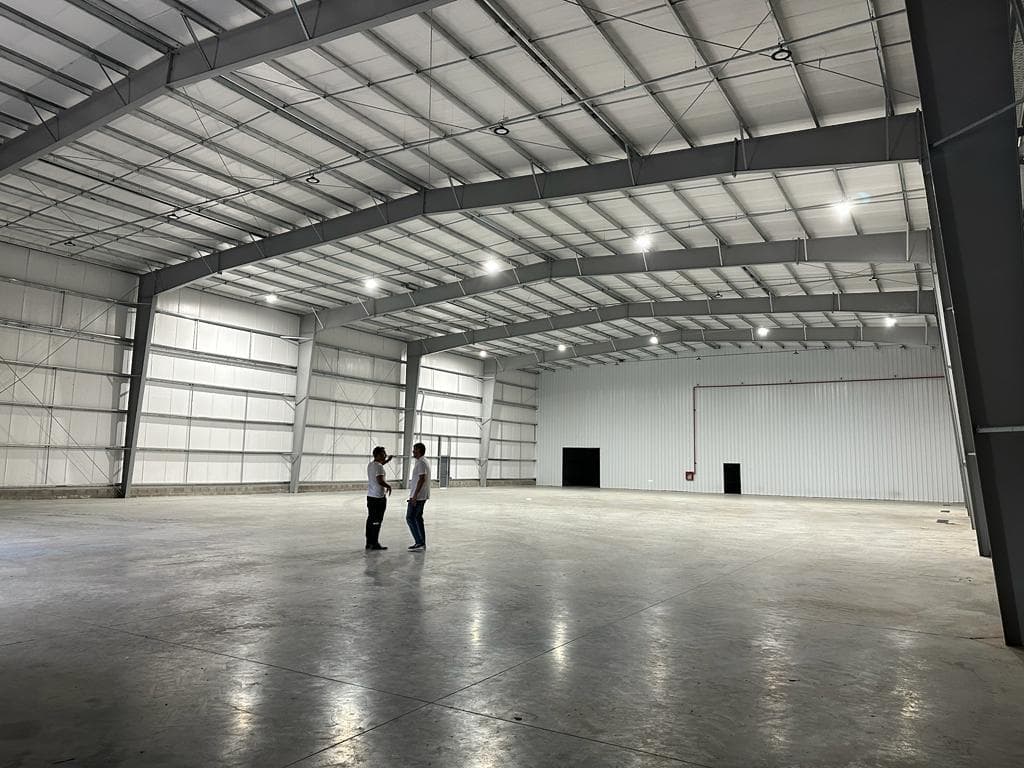 Galpón en Alquiler a Estrenar en Parque Industrial Ruta 6 2000 Mts² - 1