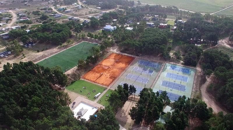 Lote en venta Costa Esmeralda barrio Deportiva - 1