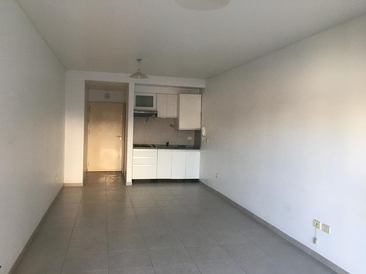 Departamento de 1 ambiente con DOBLE cochera en venta, Balvanera, Caba - 1