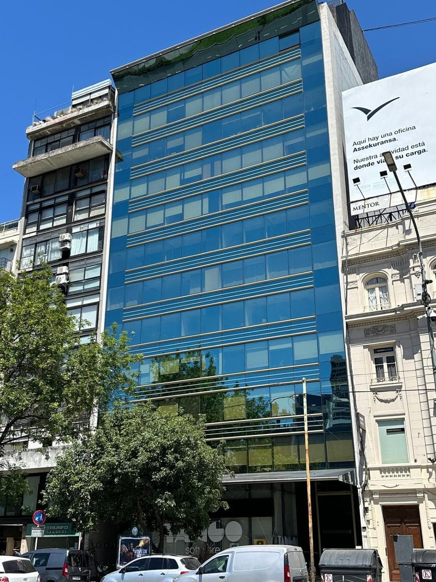 OFICINA EN VENTA Y ALQUILER EN BARRIO NORTE - 1