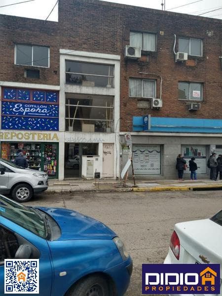 Oficina en venta Adrogué- PLENO CENTRO - 1