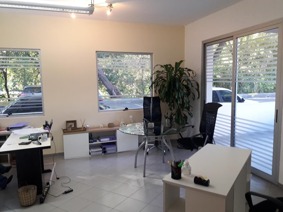 Oficina venta con Dos Despachos Dos Cocheras propias Rincon de Milberg - 1