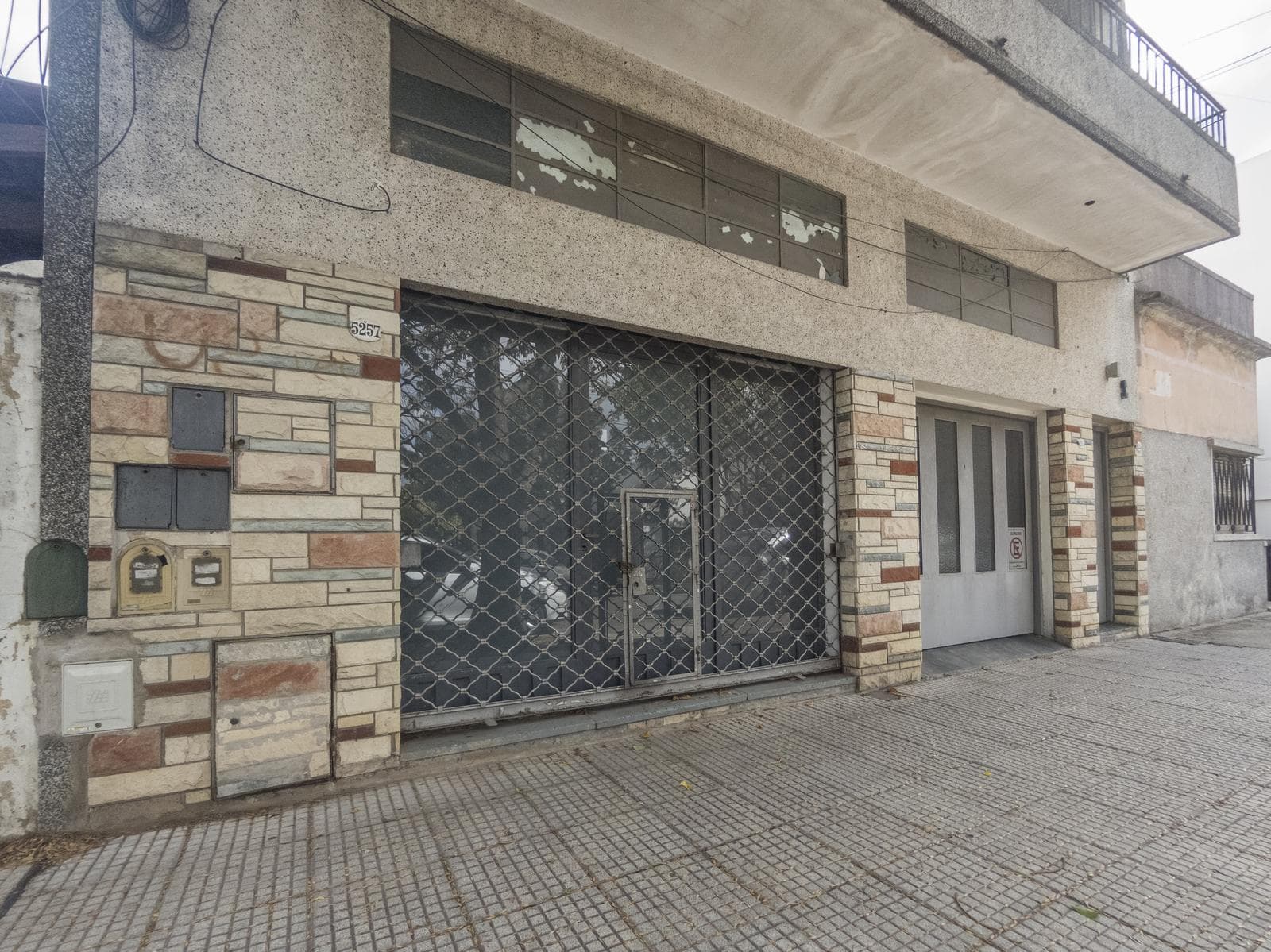 Local en alquiler en Devoto (Asunción y Av Lope de Vega) - 1