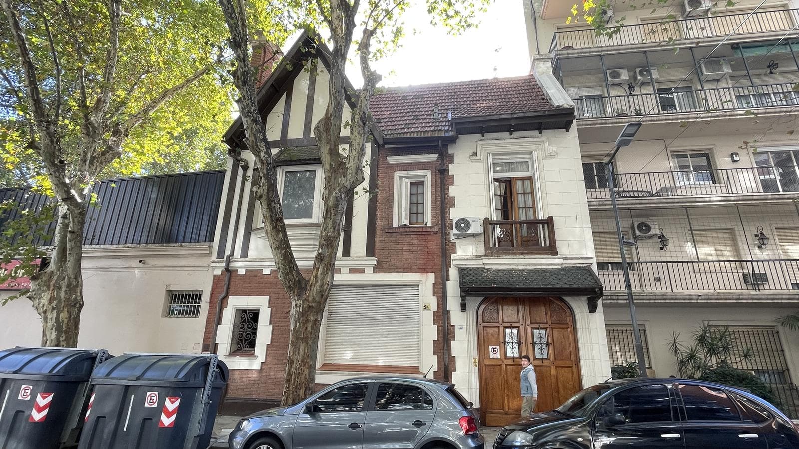 Venta- Casa en Belgrano 5 ambientes c/ Dep. - 1