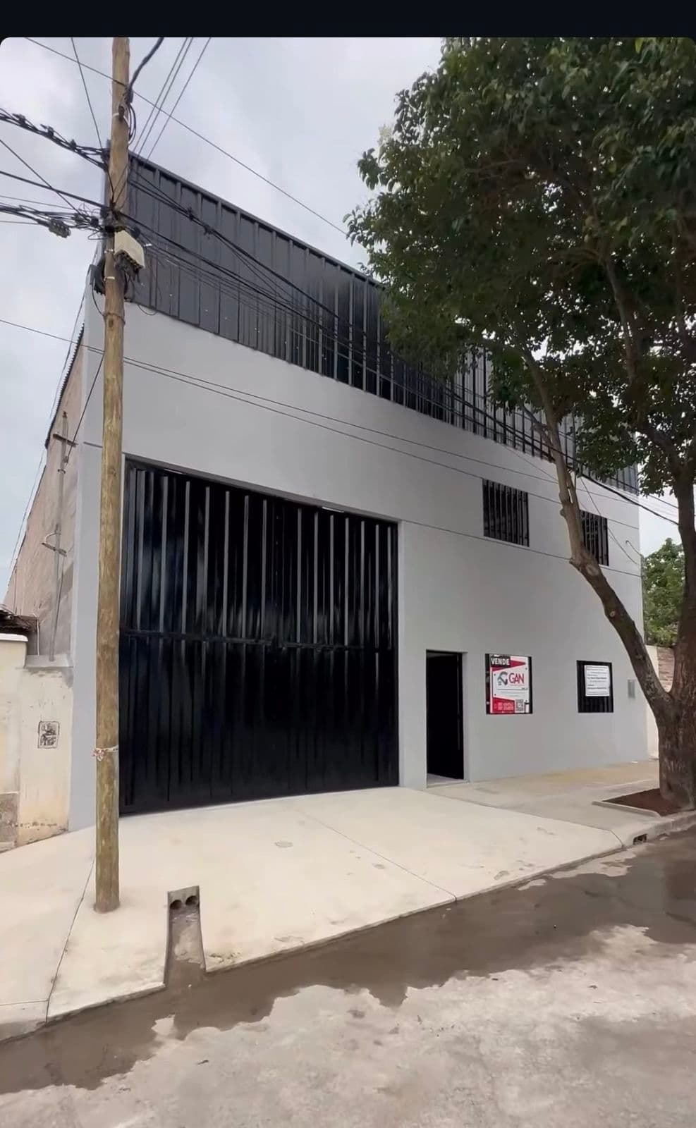 En Venta Galpon a estrenar en Bº Autódromo - 1