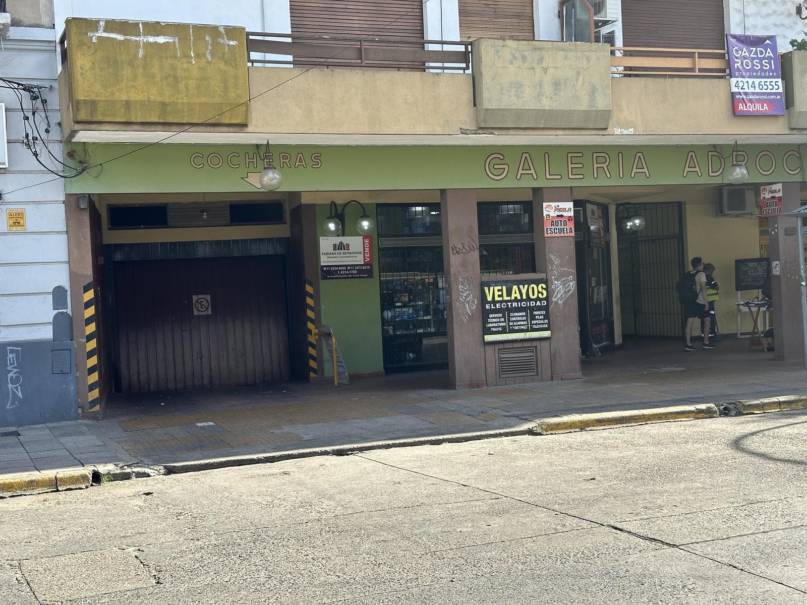 Cochera en Adrogue - 1