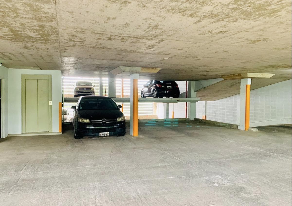 Cochera en venta - 15Mts2 - Quilmes - 1