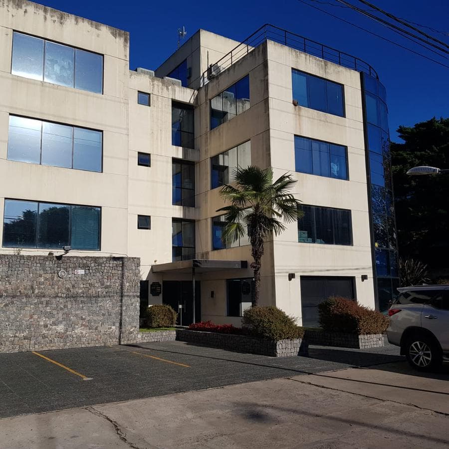 Venta de oficina en duplex San Isidro - 1