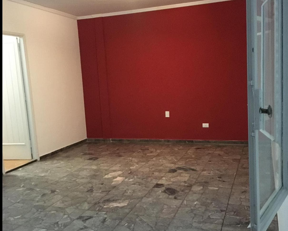 Alquiler PH 4 ambientes -Alquiler-Flores-con Toilette, Patio con parrilla. - 1