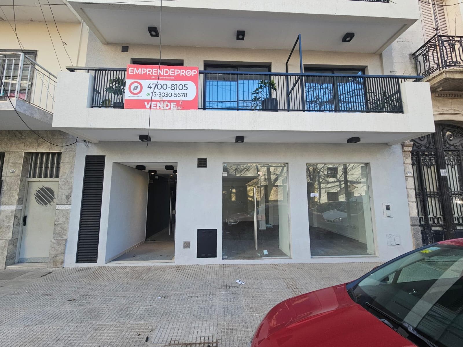 A ESTRENAR - Local comercial en High Humberto 1° - 1