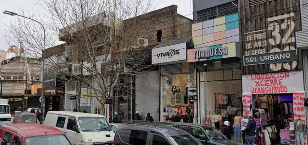 Local en alquiler AVELLANEDA- Flores - 1