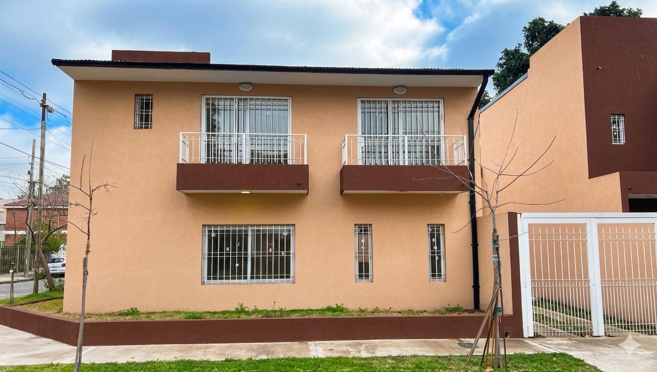 PH Dúplex tipo Casa 4 Ambientes en Venta - Villa Sarmiento - APTO CRÉDITO - 1
