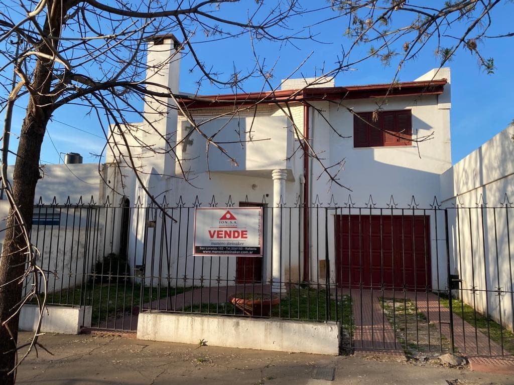Casa 4 dormitorios - 1