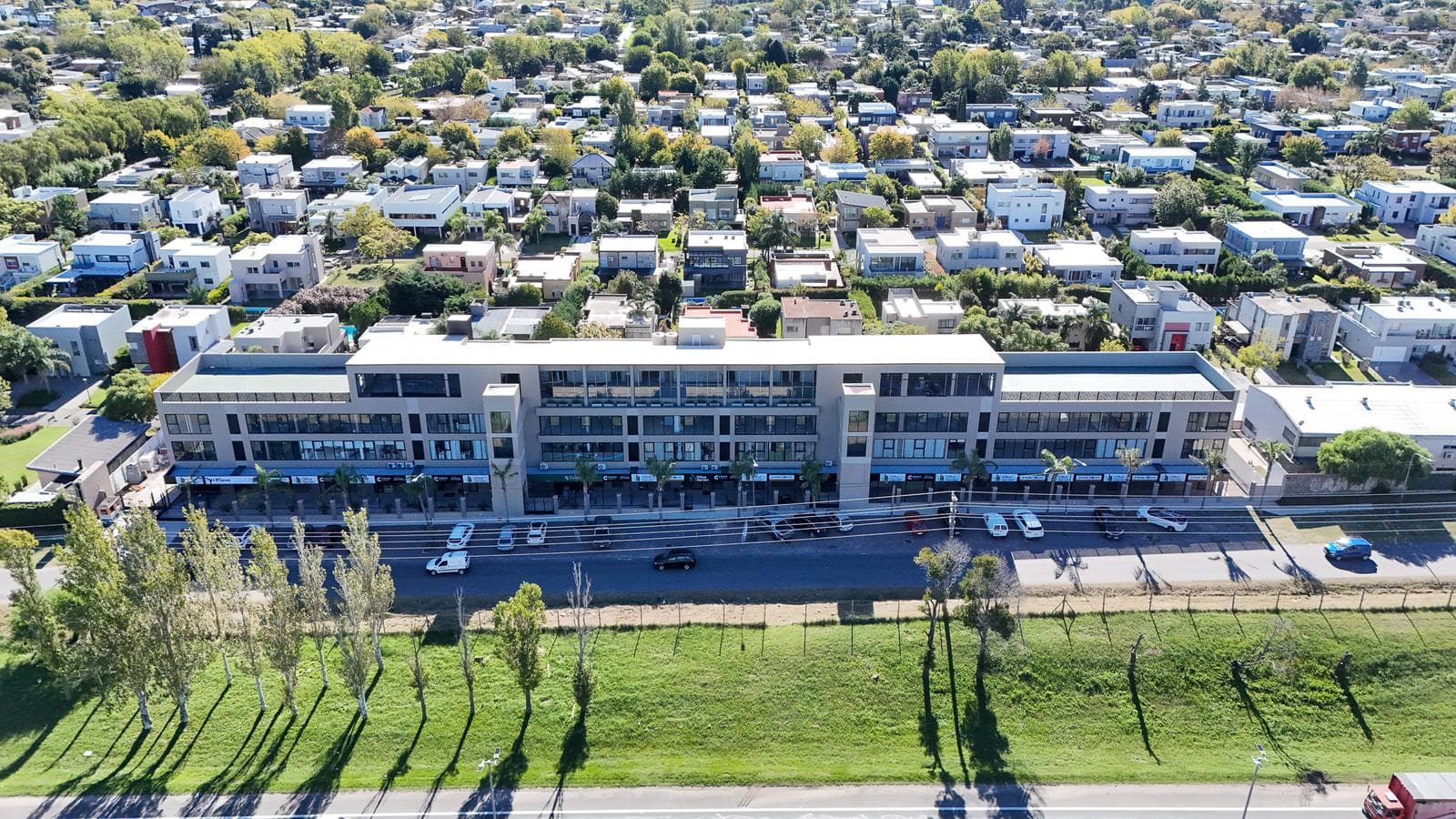 OFICINA - Venta en pozo - Capitalización y renta - Hudson - ZONA SUR - BERAZATEGUI - 1