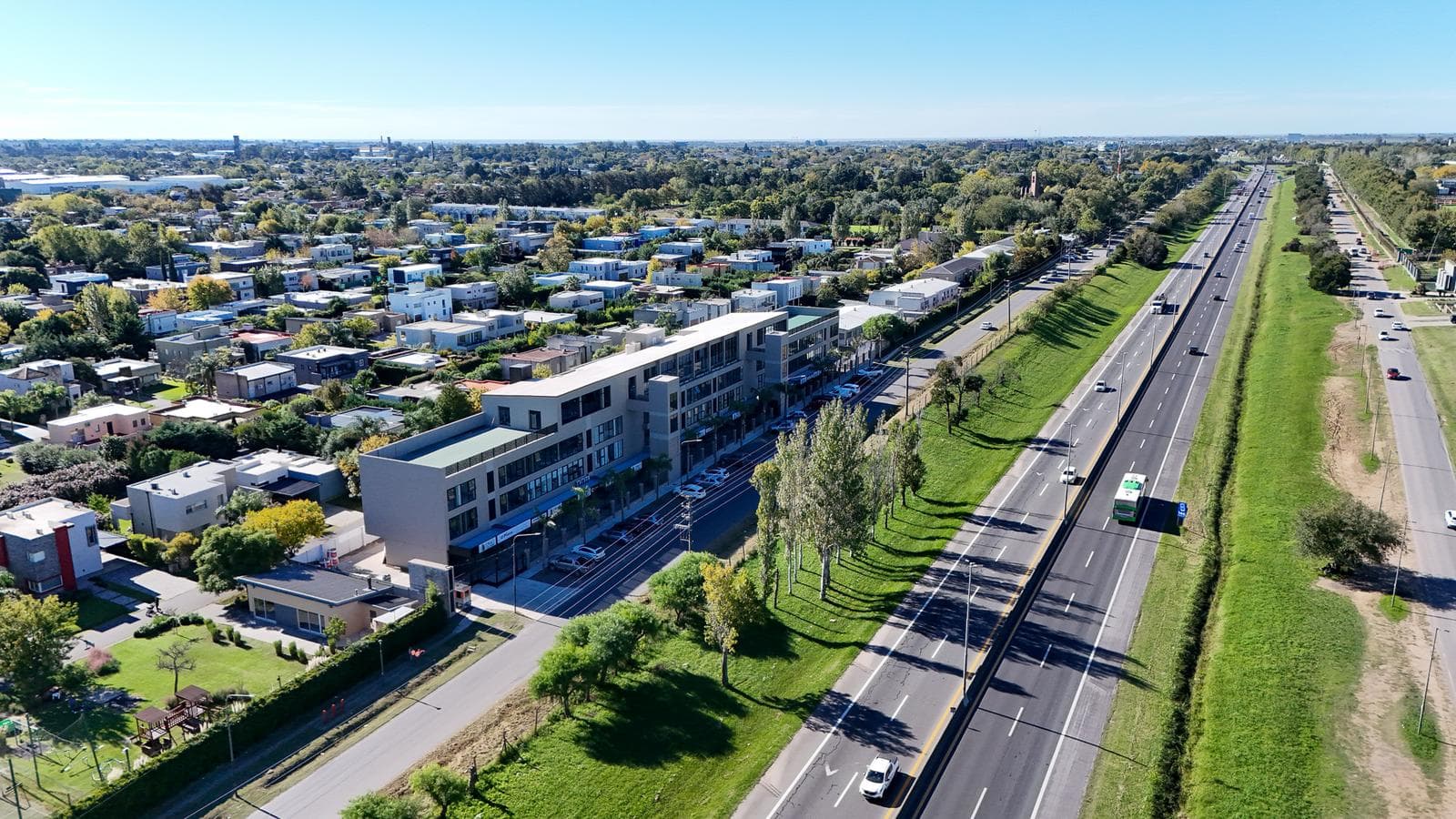 Oficina a estrenar - Hudson - ZONA SUR - BERAZATEGUI - 1