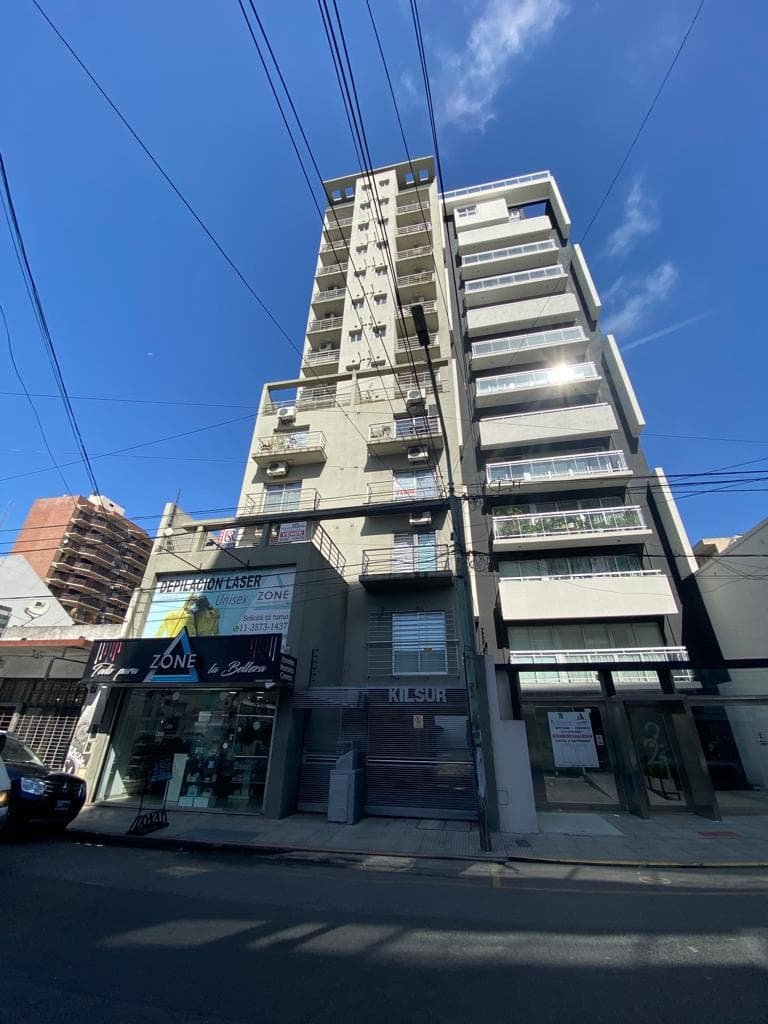 AMPLIA OFICINA C/TERRAZA. MUY LUMINOSA - 1