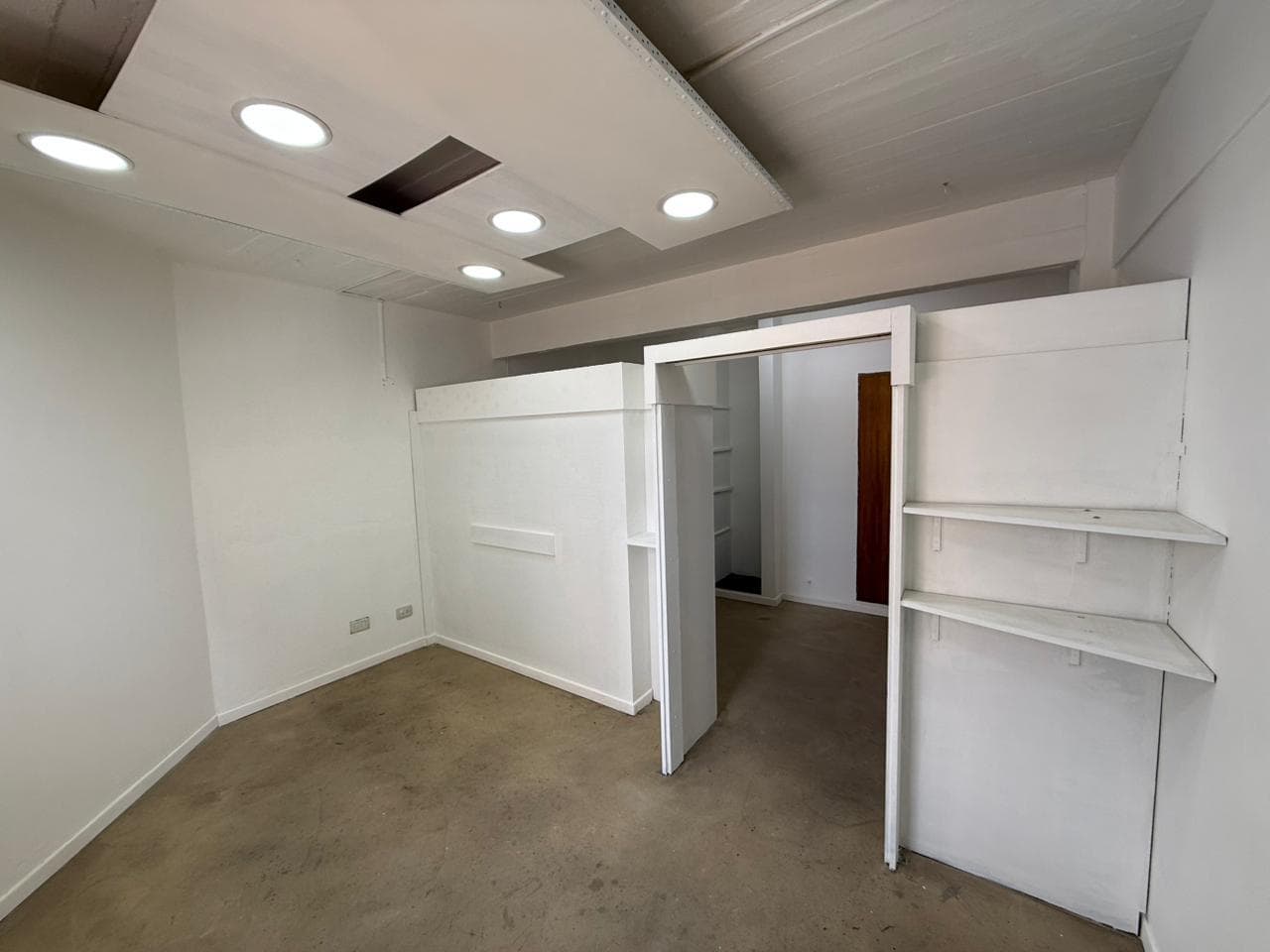 Oficina en alquiler en Adrogué - 1