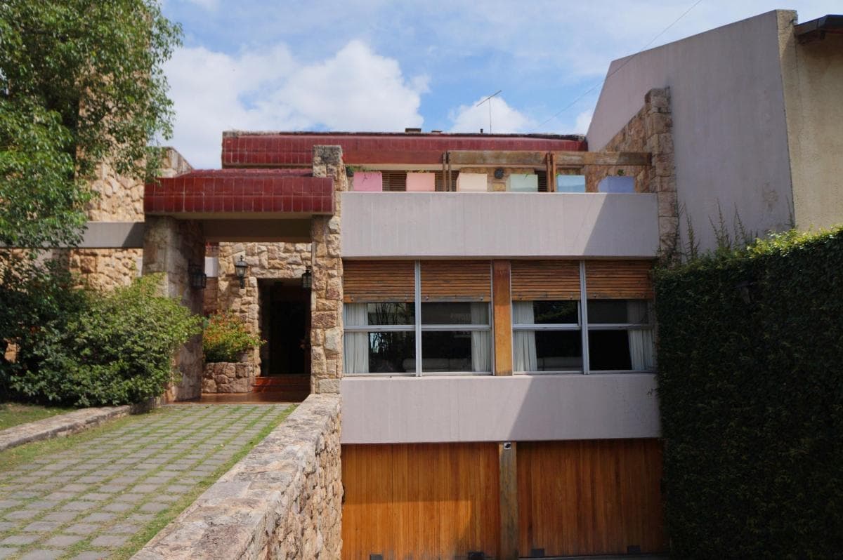 Se vende gran casa en el corazon de Barrio General Paz - 1