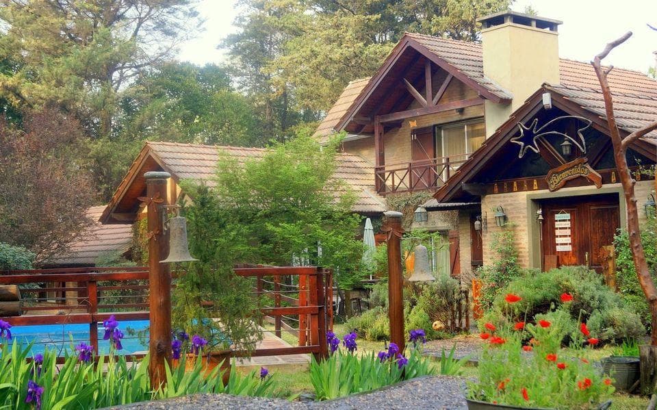 Hotel en venta - 6 Dormitorios 5 Baños - 2.504Mts2 - Villa General Belgrano, Córdoba - 1