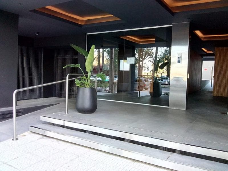 Venta – Cocheras Cubiertas y Descubiertas en Puerto de Olivos - 1