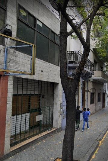 Local con doble altura en excelente ubicación. Sin expensas. - Monserrat - 1