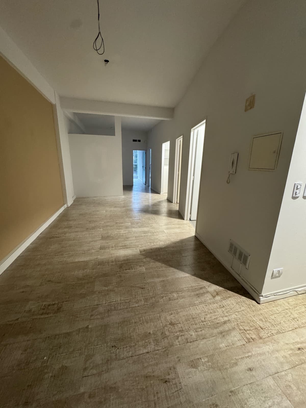 Oficina en Belgrano en venta o alquiler con cochera - 1