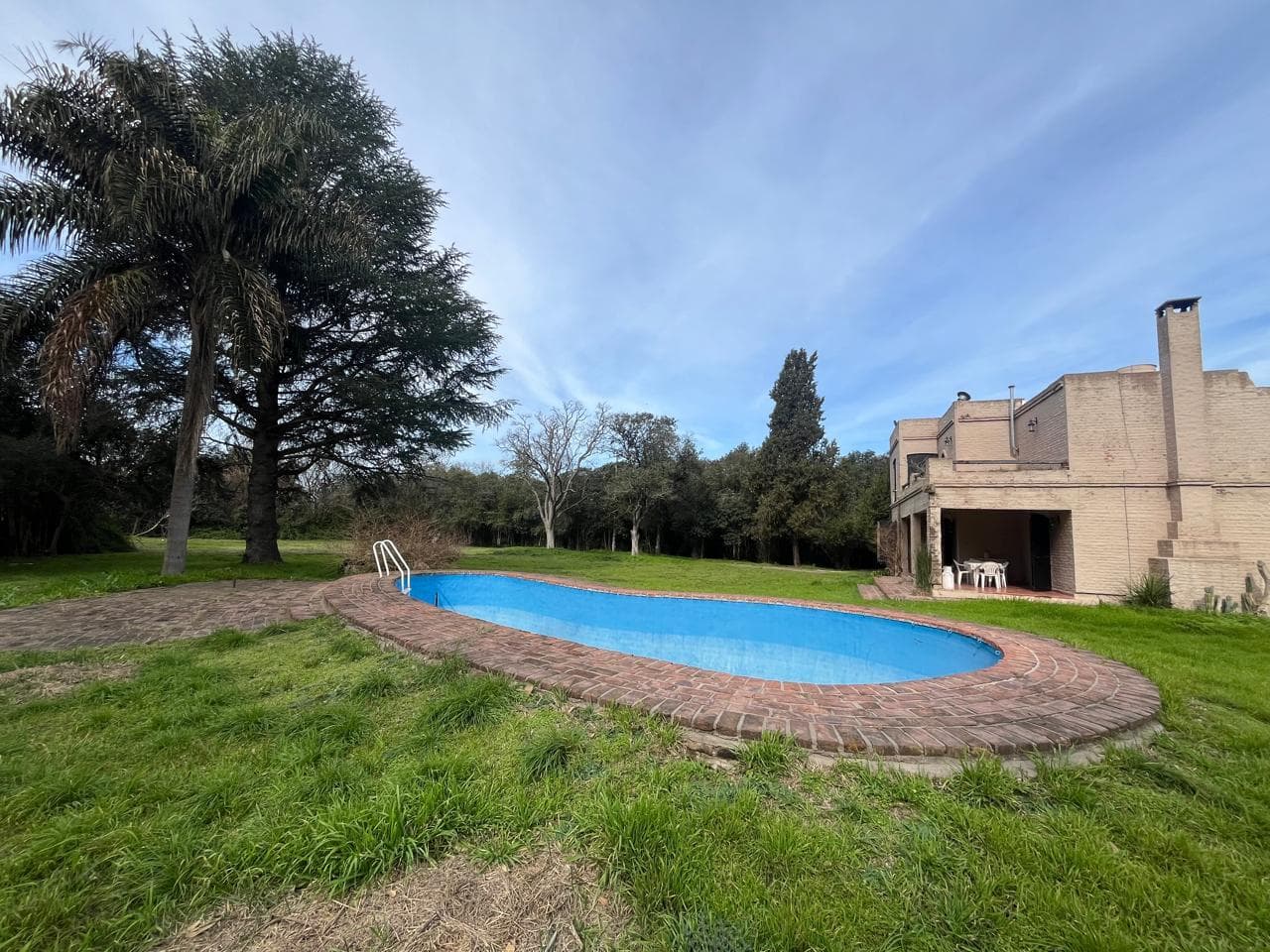 Casa quinta en venta en Lujan! A pocas cuadras de la Basílica - 1