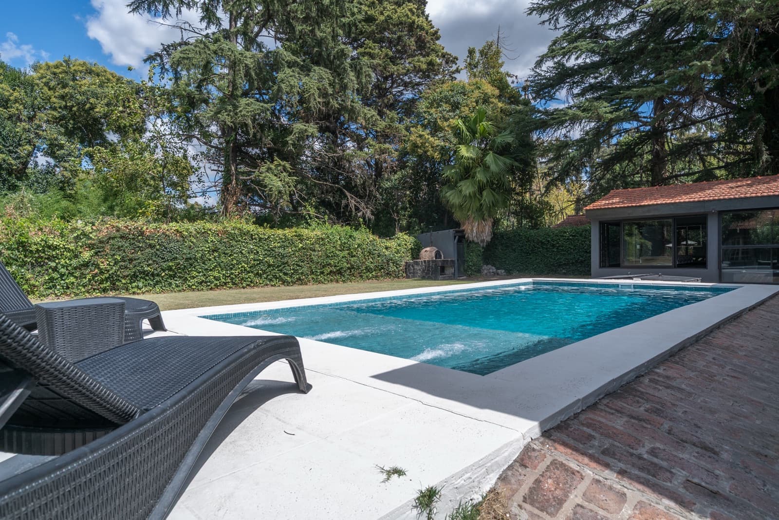 Hermosa Casa Quinta con Parque, Pileta Quincho Cerrado, Cochera cubiertas!!! - 1