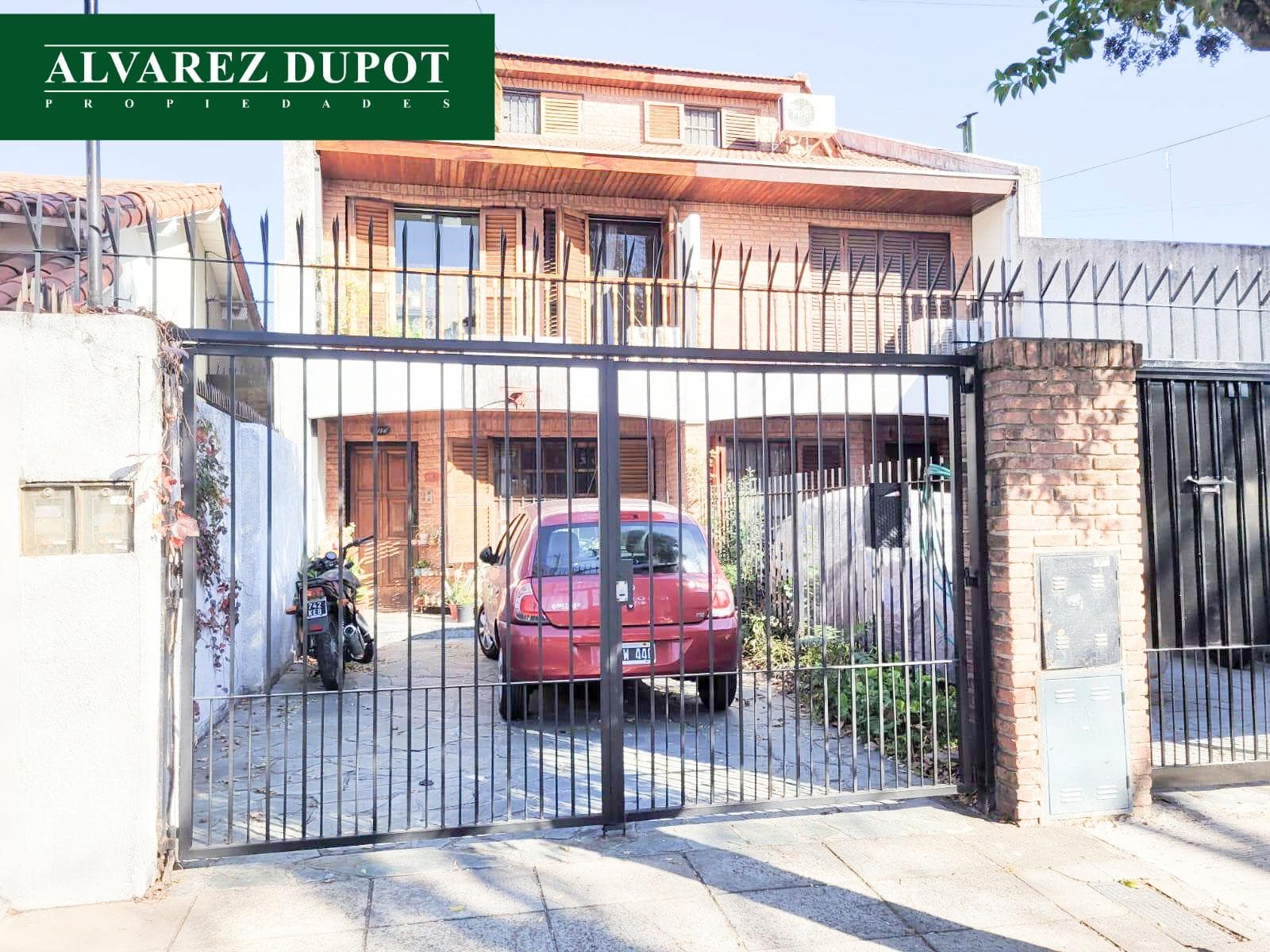 Duplex 3 plantas, en inmejorable zona de Olivos . - 1