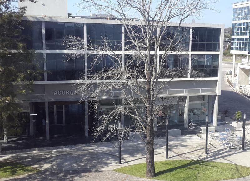 Lemos Negocios Inmobiliarios LNI 108 - Agora III - 46 - 81 m2 2 cocheras - Plaza - Venta con Renta - 1