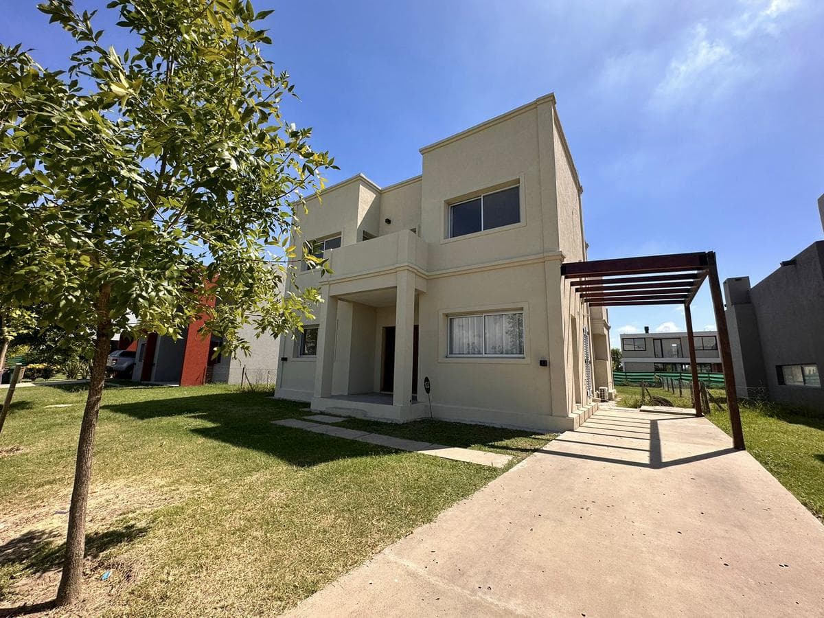 CASA, ALQUILER, PUERTOS DEL LAGO, ARAUCARIAS, LOTE AL 100 - 2