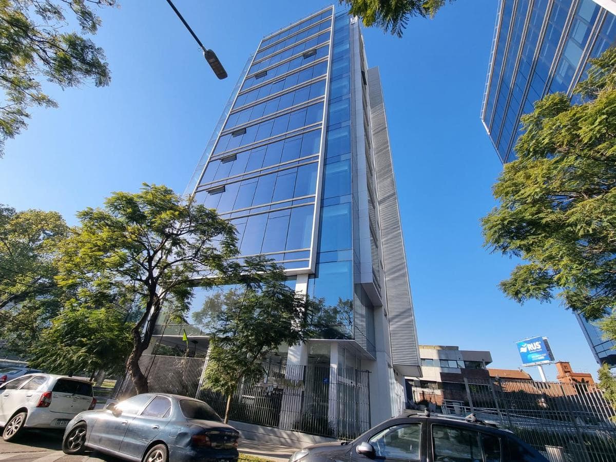 Oficinas de 690 m² en Alquiler - Complejo Lumina 3 - Panamericana y Gral. Paz - 1