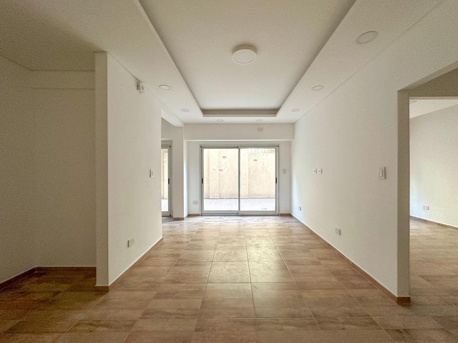 Departamento en venta en Lanús Oeste 2 ambientes con patio - 1