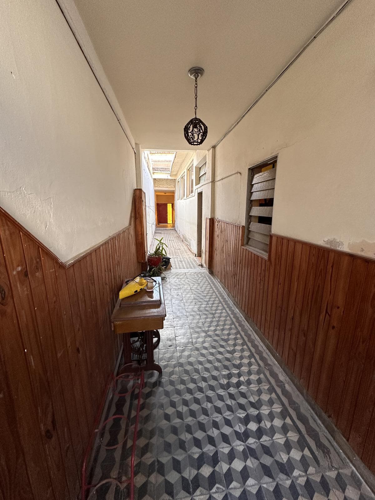 Venta Casa-Terreno en Calle Rioja 1133, Barrio Alberdi, Córdoba - 1