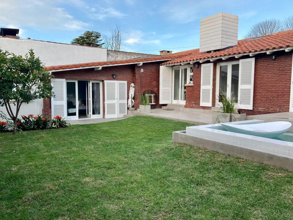 Rivas 3200 - Los Troncos - Mar del Plata - 1