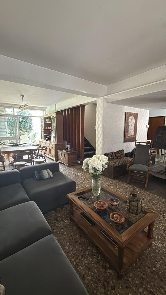 HAUSER INMOBILIARIA VENDE HERMOSA CASA - 1