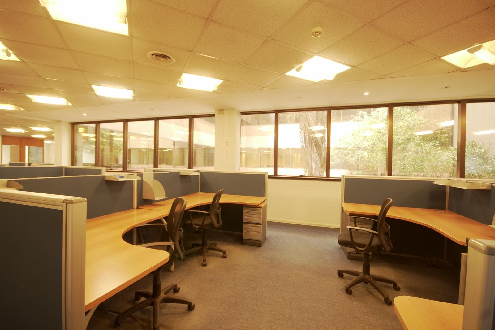 Oficina Amoblada en Alquiler en Vicente Lopez - 1