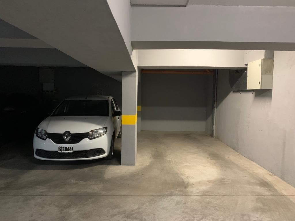 Cochera en venta - 14Mts2 - Ituzaingó Centro - 1