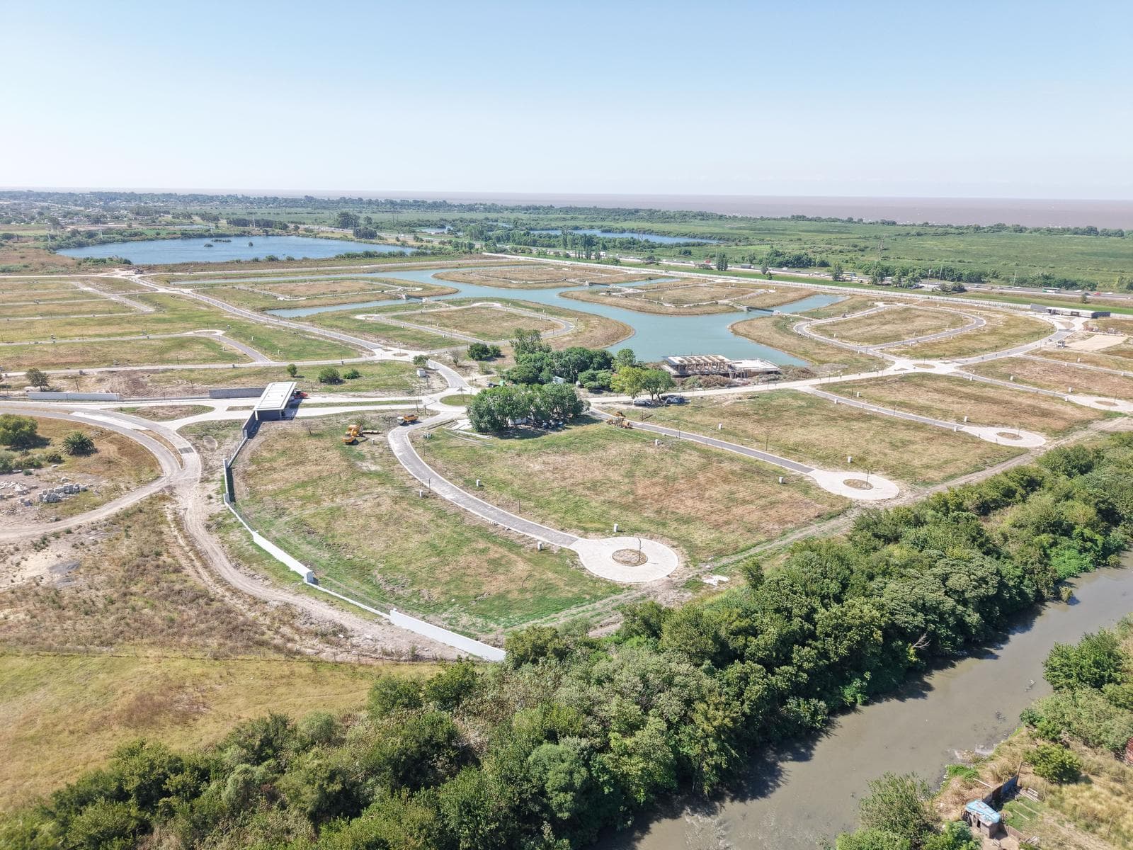 Nuevo Quilmes 2 - Lotes en venta, bajada directa de autopista - 1