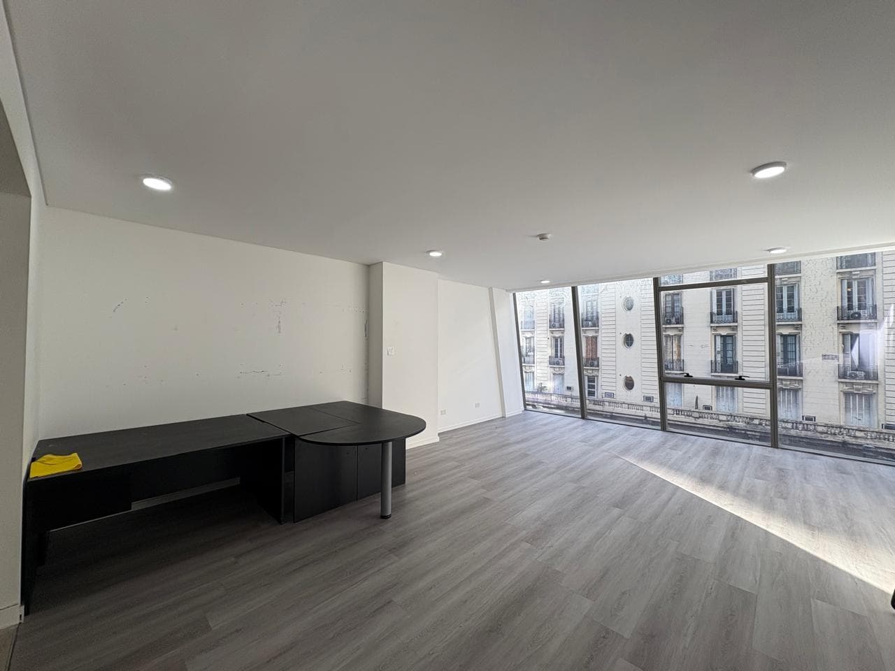 Venta o Alquiler Oficina en Microcentro a estrenar - 1