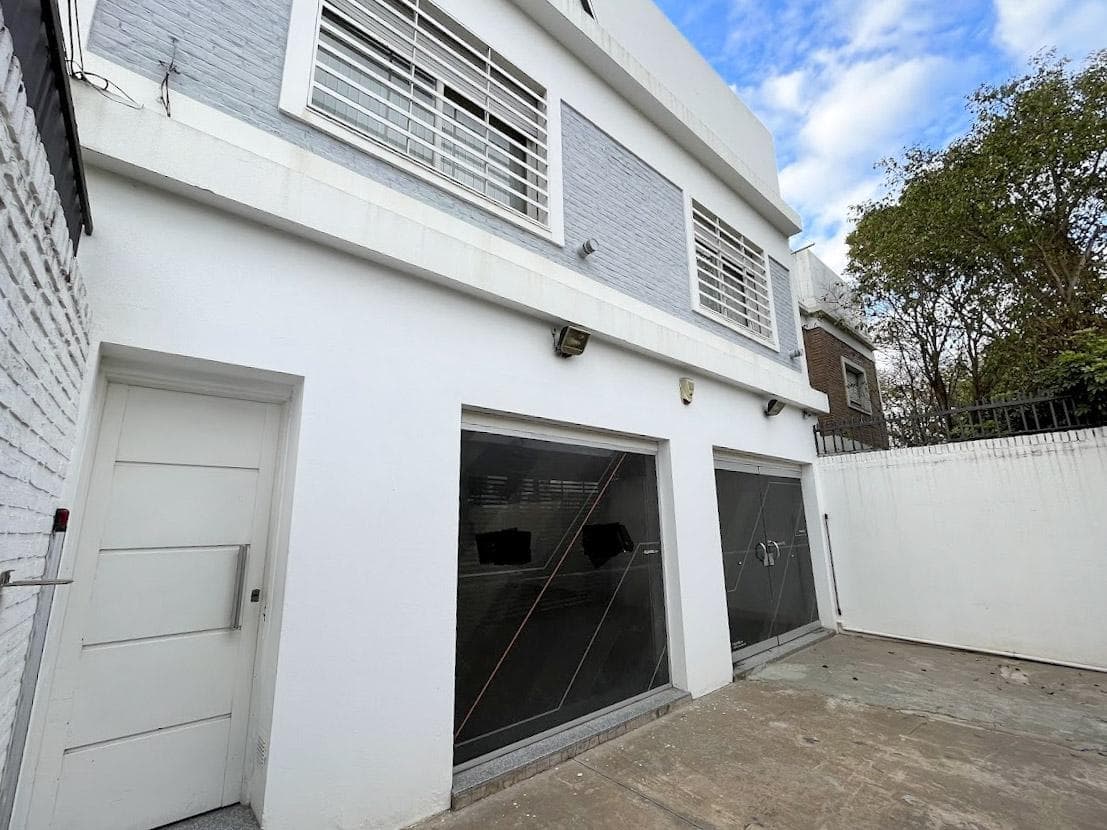 Venta Local Comercial. Circunvalación y Eva Perón - Ubicación estratégica - 1
