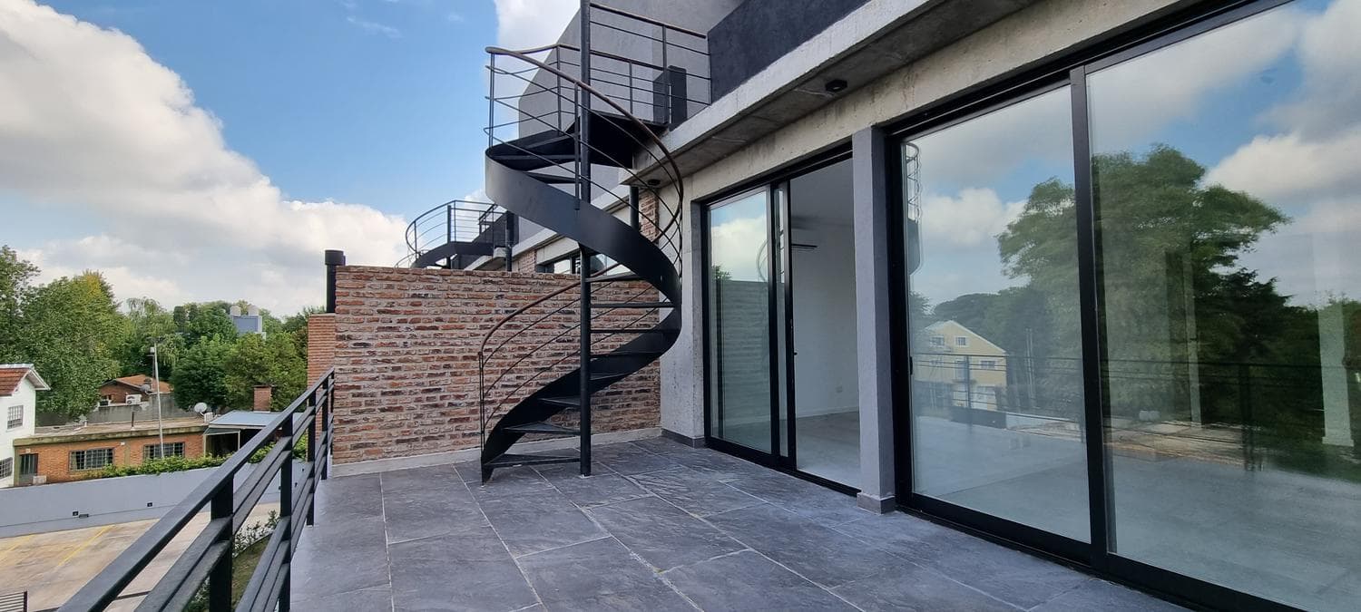 a 300 metros de Panamericana, en zona la mejor zona comercial del Km38 - 1