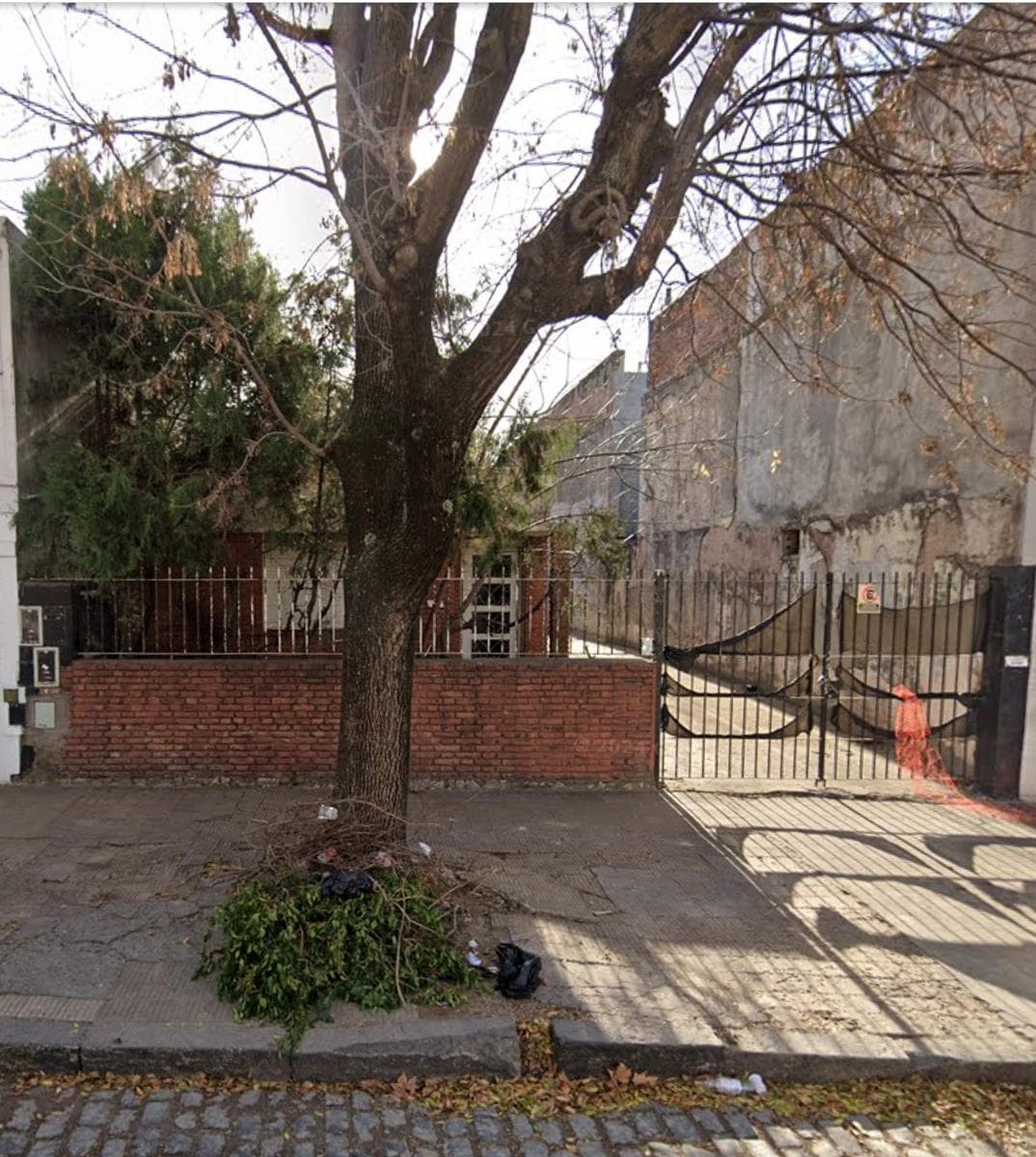 Casa / terreno en Villa Pueyrredon - 1