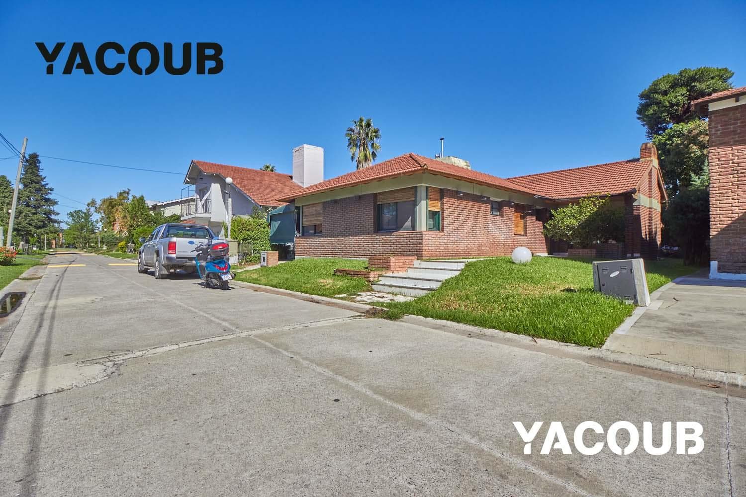 Casa en venta - 4 Dormitorios 2 Baños - Cocheras - 375Mts2 - El Venado I, Esteban Echeverría - 1