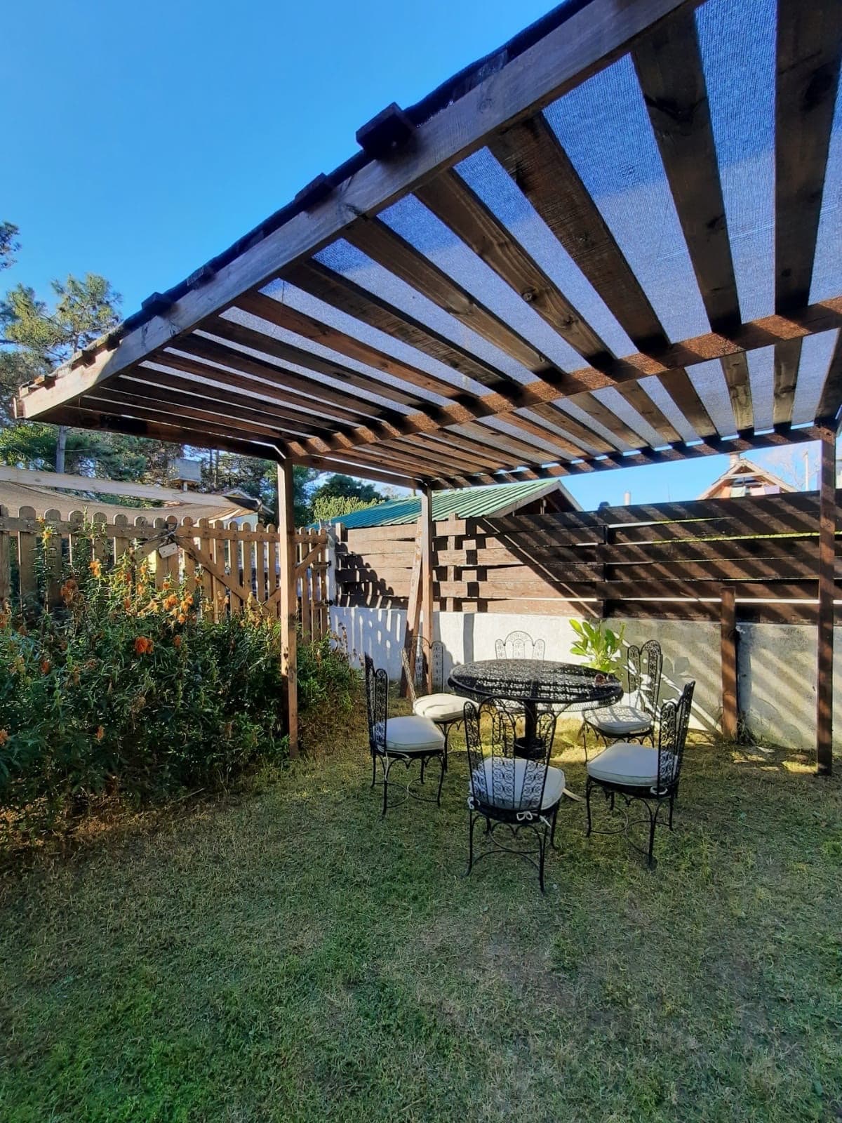 Complejo de 4 unidades a dos cuadras del mar - 1