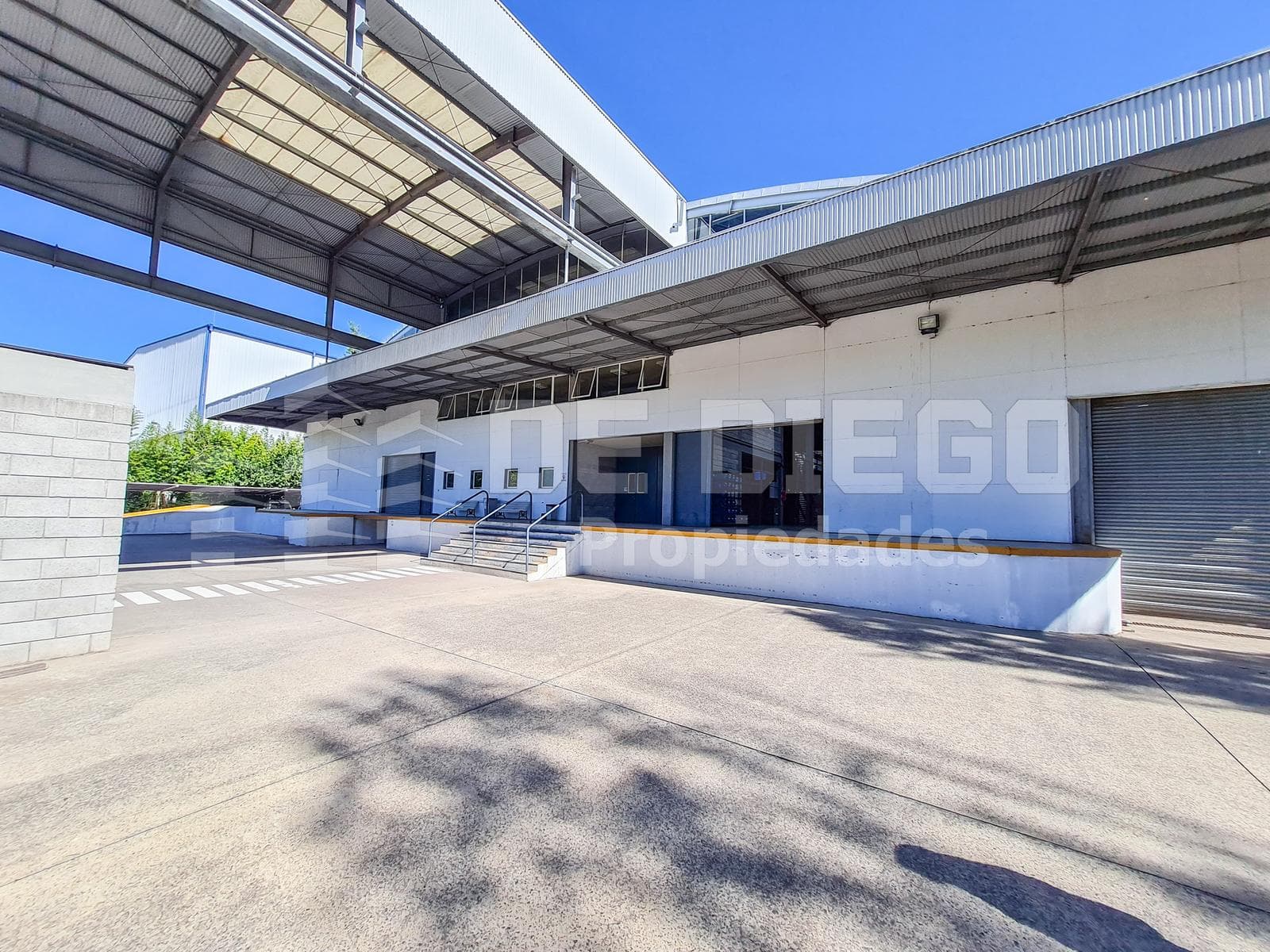 Nave Industrial en Venta ideal industria farmacéutica habilitado por ANMAT en El Talar Pacheco - 1