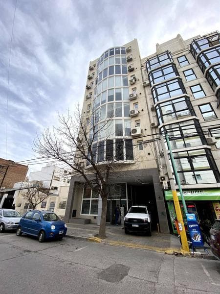 OFICINAS PLENO CENTRO CALLE ALBERDI - 1